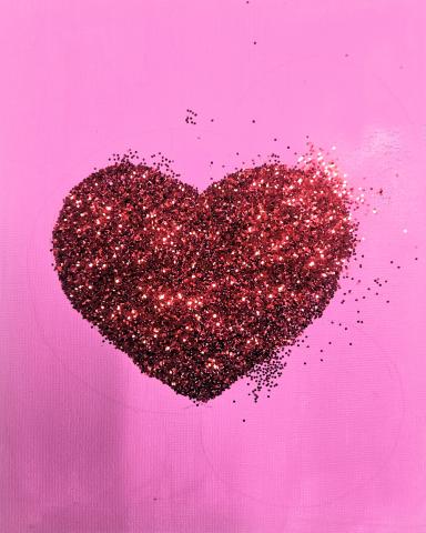 Mini Artists red heart made from glitter